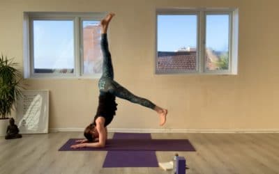 YOGA: Strong Flow: Your Morning Energiser (60mins)