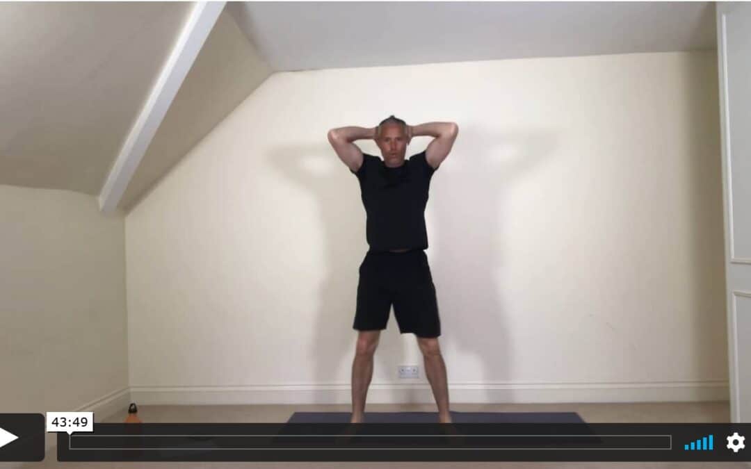 FITNESS: Bodyweight Cardio & Pyramid Workout (45mins)